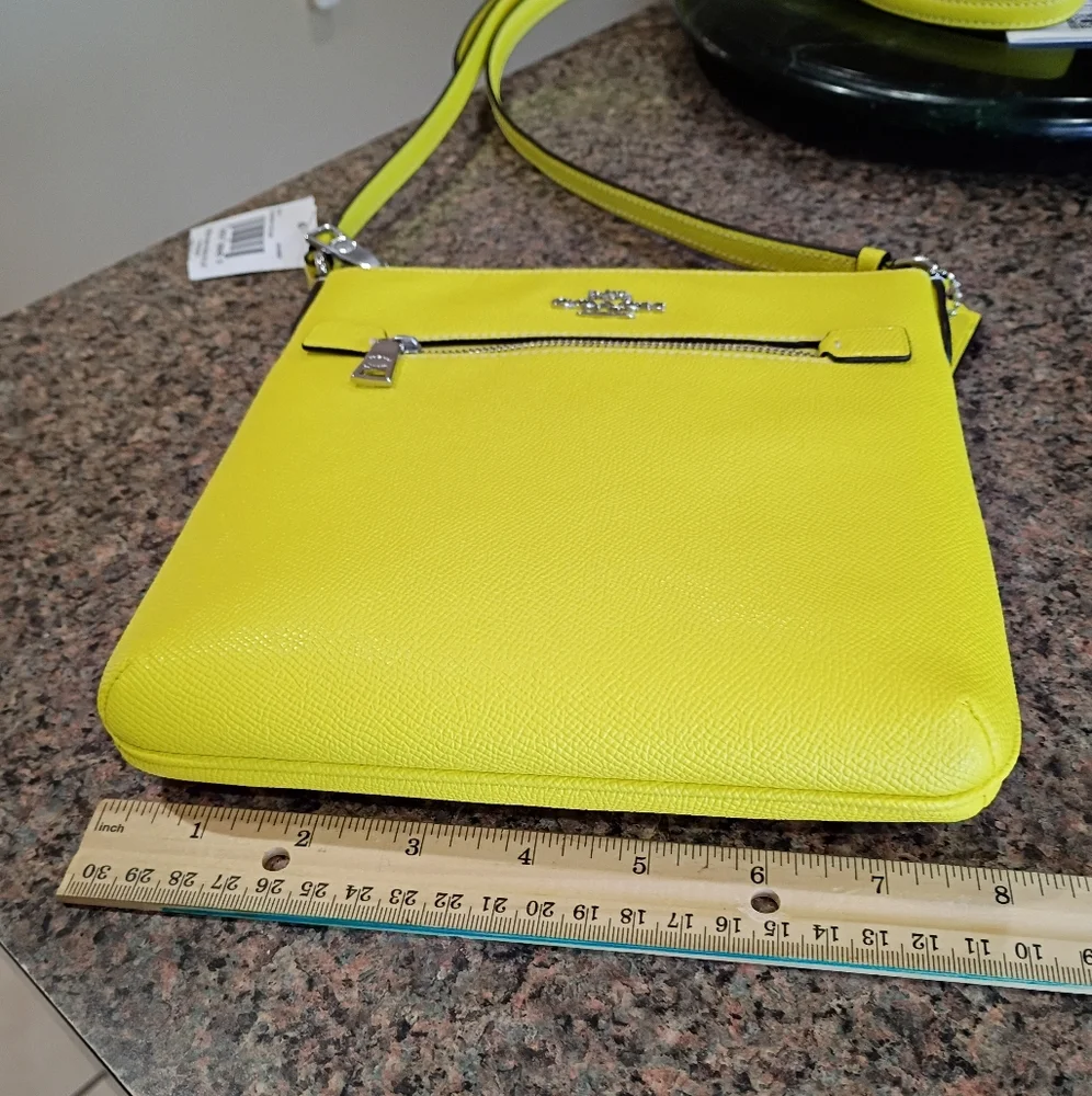 NWT COACH Mini Rowan crossbody purse